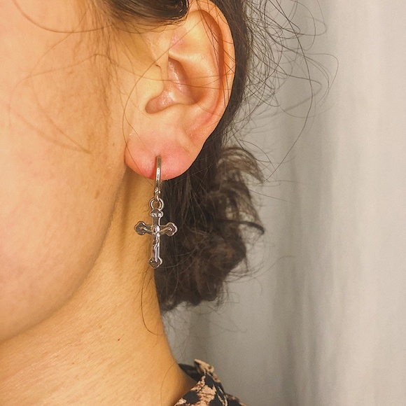 Unique Design//Europe Cross Style Drop Earrings - Picture 4 of 4